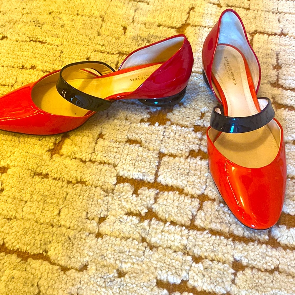 Bottega Venetia ladies size 36 1/2 orange and red shoes